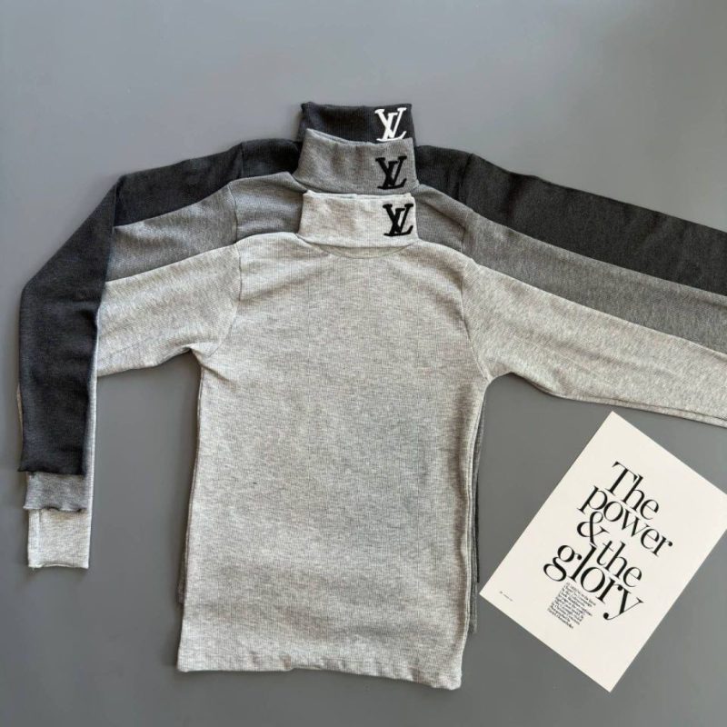 بلوز یقه اسکی گلدوزی LV (پک 6 عددی)