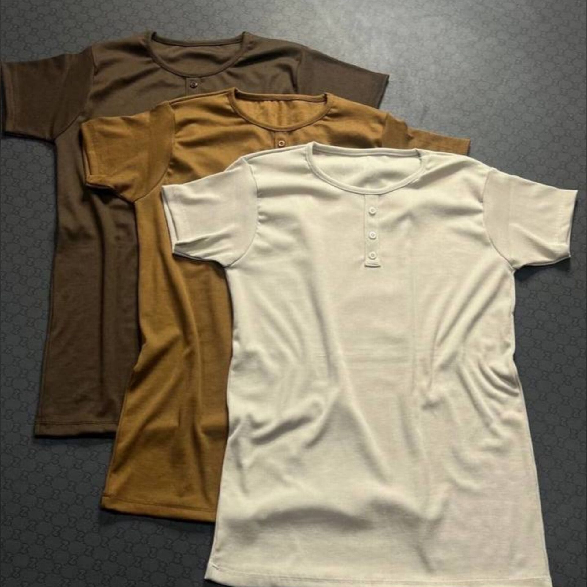 تیشرت جلو ۳دکمه قواره بزرگ (پک 6 عددی)